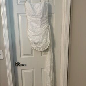 Chic White Lace Strapless Mini Dress